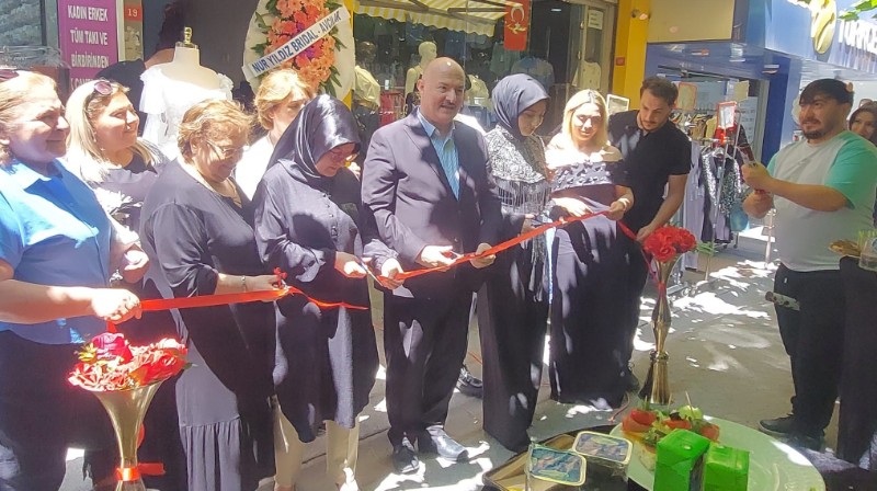 Nur Yıldız Bridal 6. Şubesini Güngören'de Dualarla Açtı