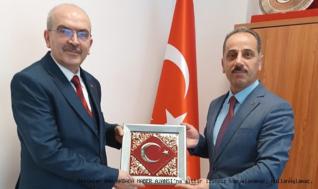 Başkan Mustafa Akbaba'dan Çekerek İlçe Milli Eğitim Müdürün Zeki Akkan'a Teşekkür Etti